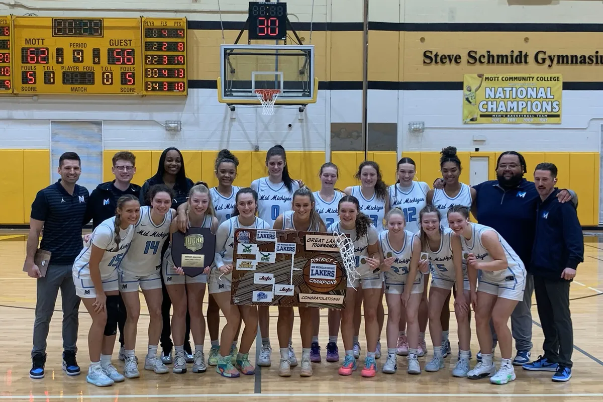 Mid Michigan College Women's Basketball Team