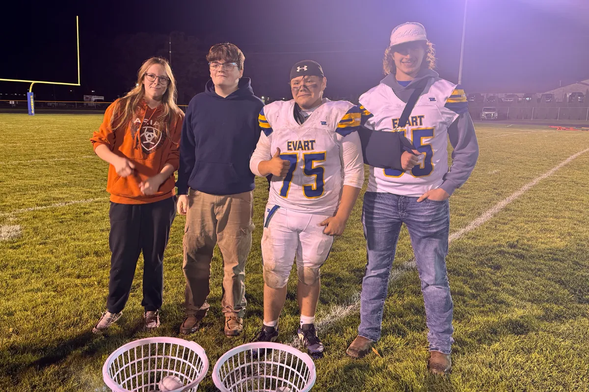 Tailgate Team Toss Challenge